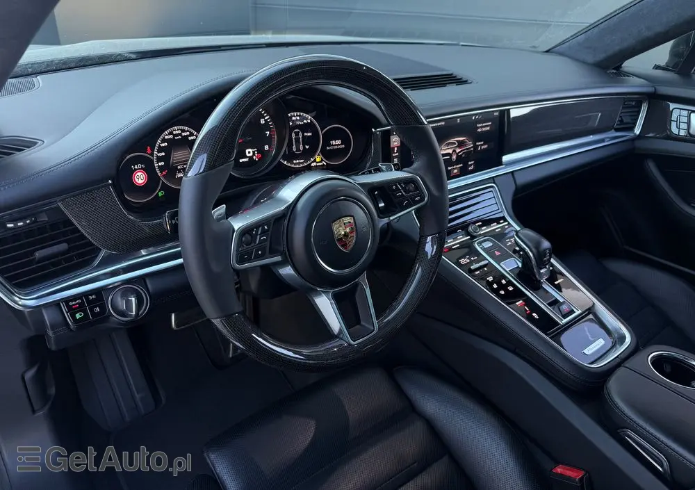 PORSCHE Panamera Turbo