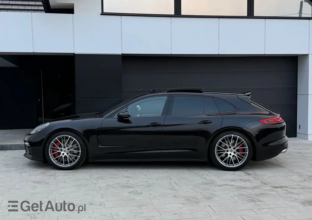 PORSCHE Panamera Turbo