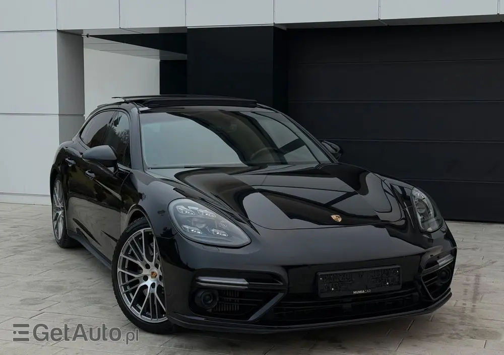 PORSCHE Panamera Turbo