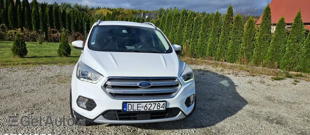 FORD Kuga 2.0 TDCi 2x4 Titanium