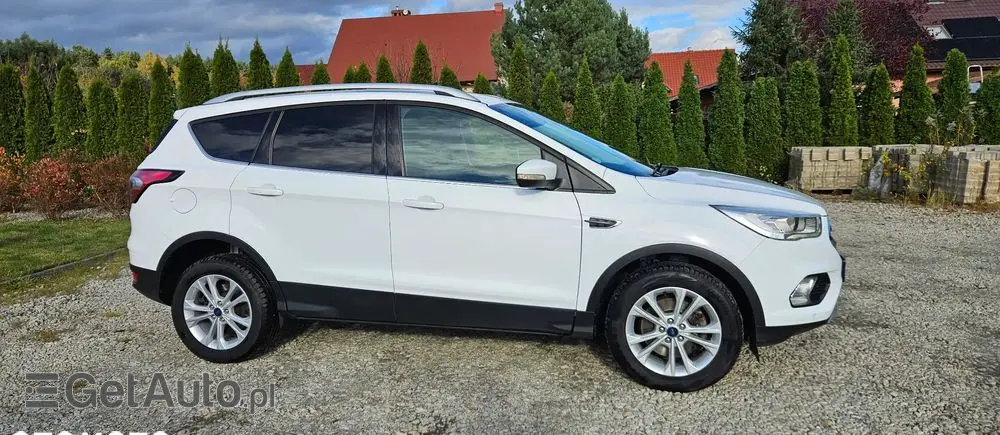 FORD Kuga 2.0 TDCi 2x4 Titanium