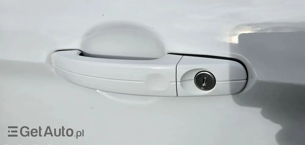 FORD Kuga 2.0 TDCi 2x4 Titanium