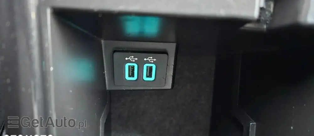 FORD Kuga 2.0 TDCi 2x4 Titanium