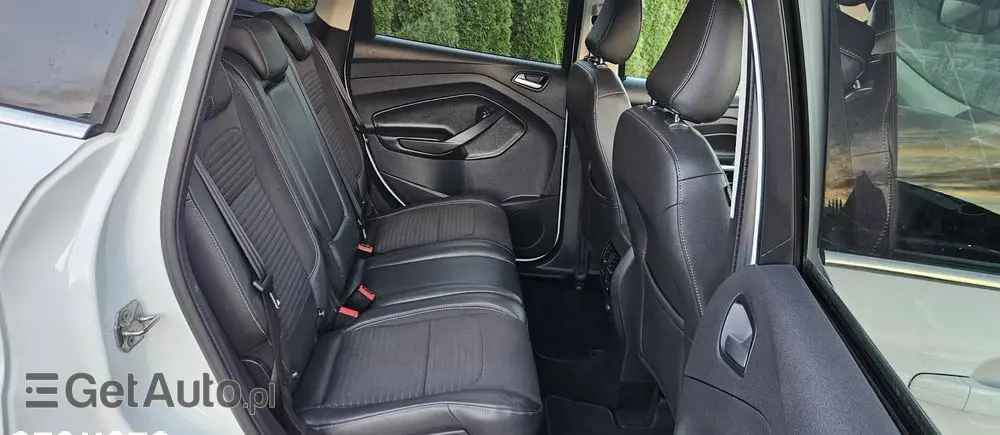 FORD Kuga 2.0 TDCi 2x4 Titanium