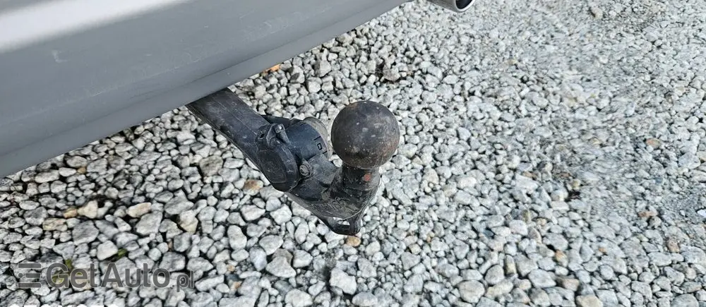 FORD Kuga 2.0 TDCi 2x4 Titanium