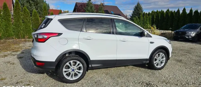 FORD Kuga 2.0 TDCi 2x4 Titanium