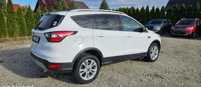 FORD Kuga 2.0 TDCi 2x4 Titanium