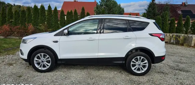 FORD Kuga 2.0 TDCi 2x4 Titanium