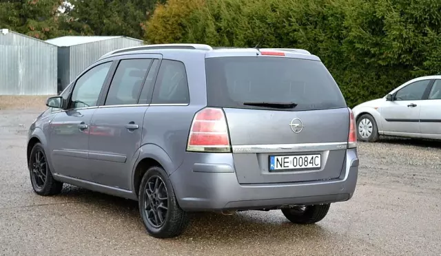 OPEL Zafira 
