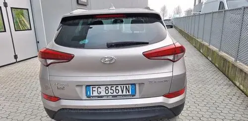 HYUNDAI Tucson 