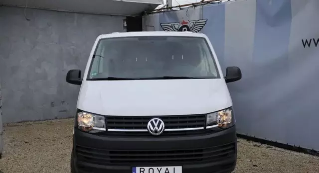 VOLKSWAGEN Transporter 