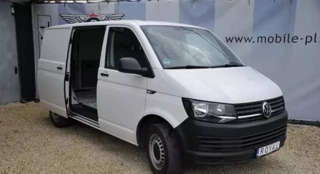 VOLKSWAGEN Transporter 