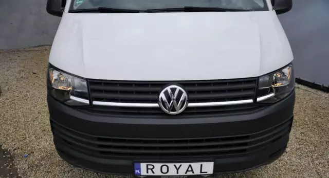 VOLKSWAGEN Transporter 