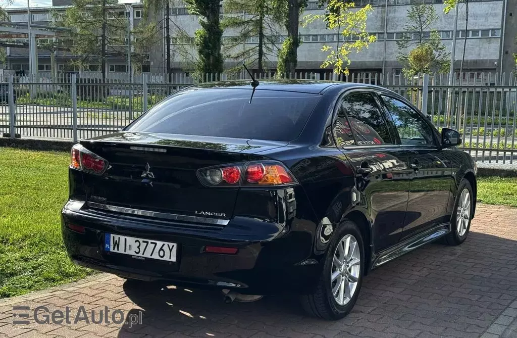 MITSUBISHI Lancer 