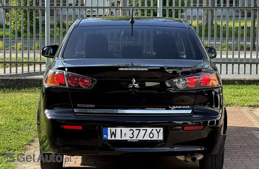 MITSUBISHI Lancer 