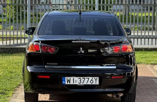 MITSUBISHI Lancer 