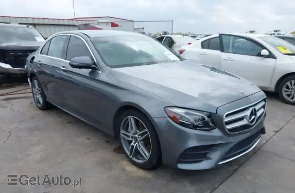 MERCEDES-BENZ Klasa E 