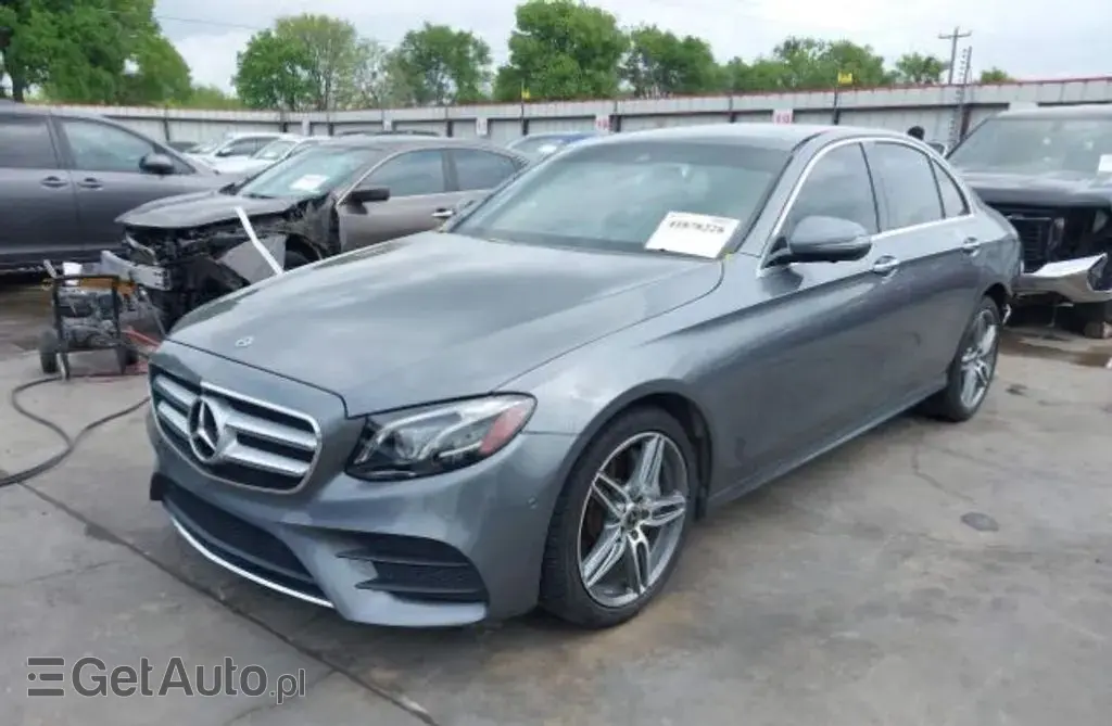 MERCEDES-BENZ Klasa E 