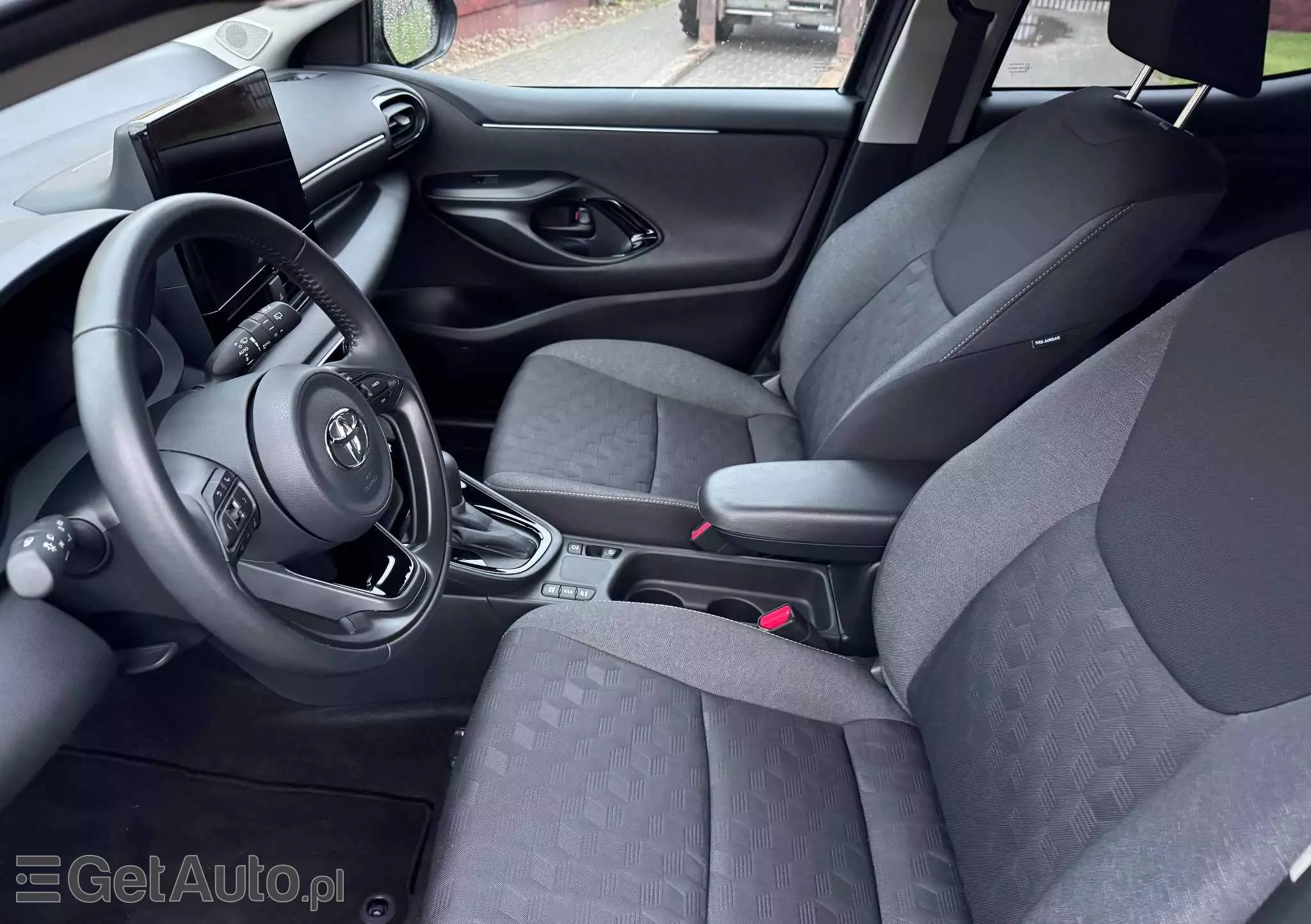 TOYOTA Yaris Hybrid 1.5 Comfort