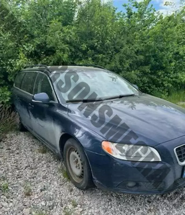 VOLVO V70 