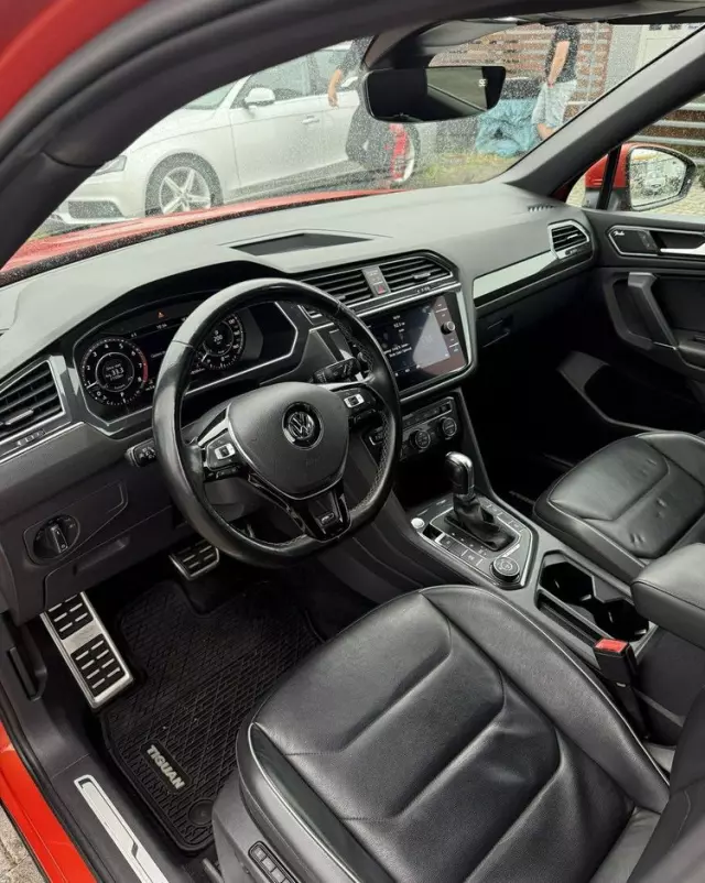 VOLKSWAGEN Tiguan Allspace 2.0 TSI OPF 4Motion DSG R-Line