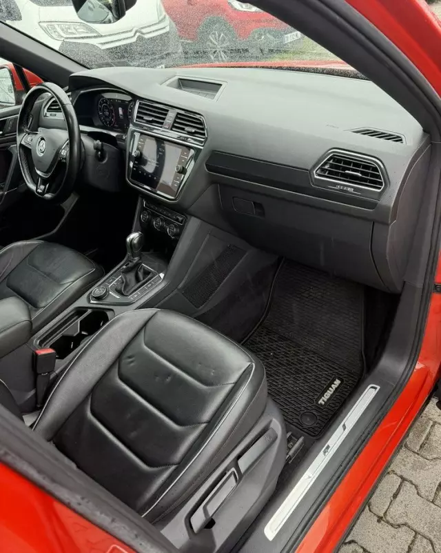 VOLKSWAGEN Tiguan Allspace 2.0 TSI OPF 4Motion DSG R-Line