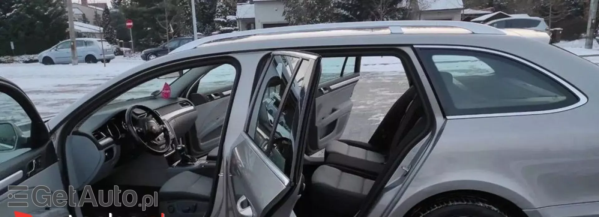 SKODA Superb 2.0 TDI CR DPF (138 KM)