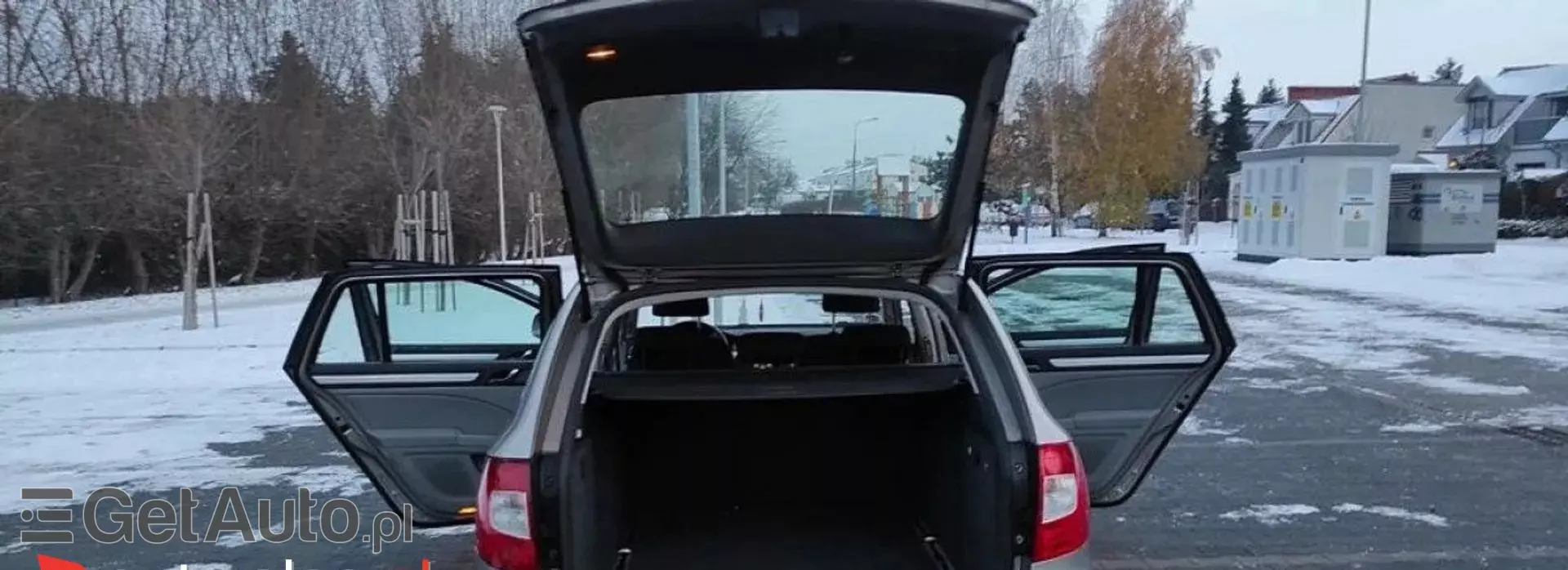 SKODA Superb 2.0 TDI CR DPF (138 KM)