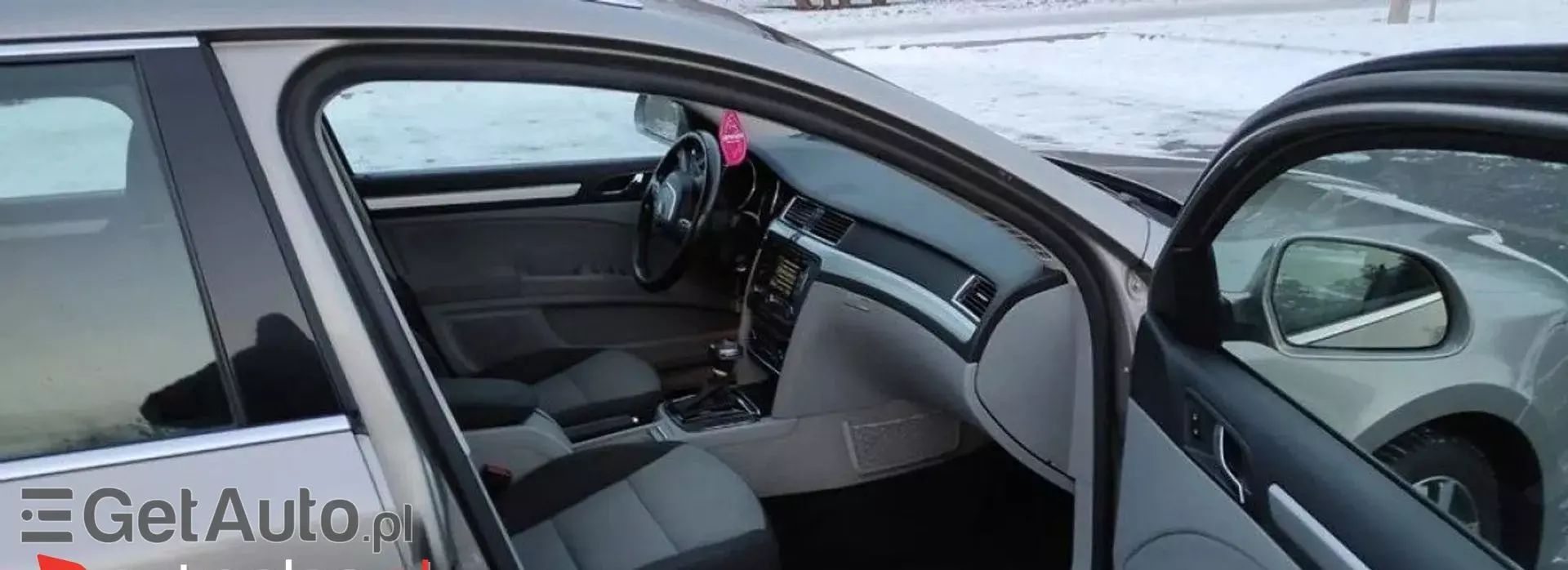 SKODA Superb 2.0 TDI CR DPF (138 KM)