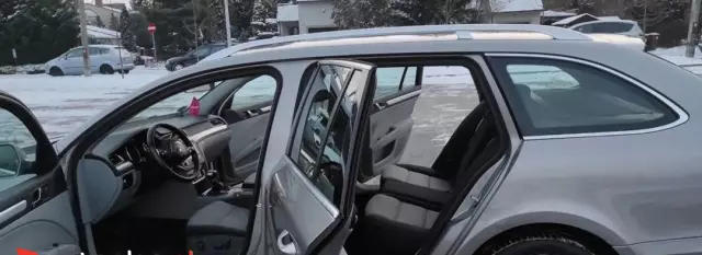 SKODA Superb 2.0 TDI CR DPF (138 KM)