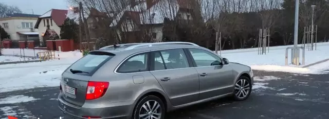SKODA Superb 2.0 TDI CR DPF (138 KM)