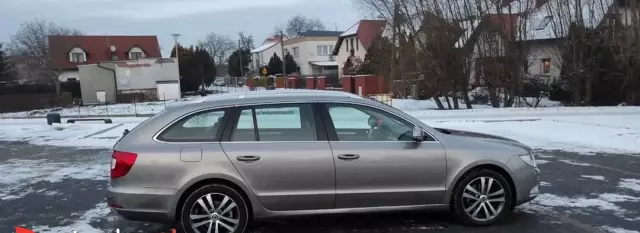 SKODA Superb 2.0 TDI CR DPF (138 KM)