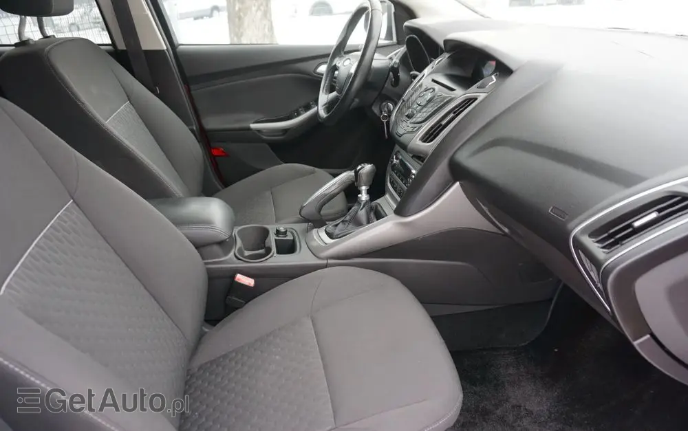 FORD Focus SW Ver-1-6-ecoboost-start--stopp--system-trend