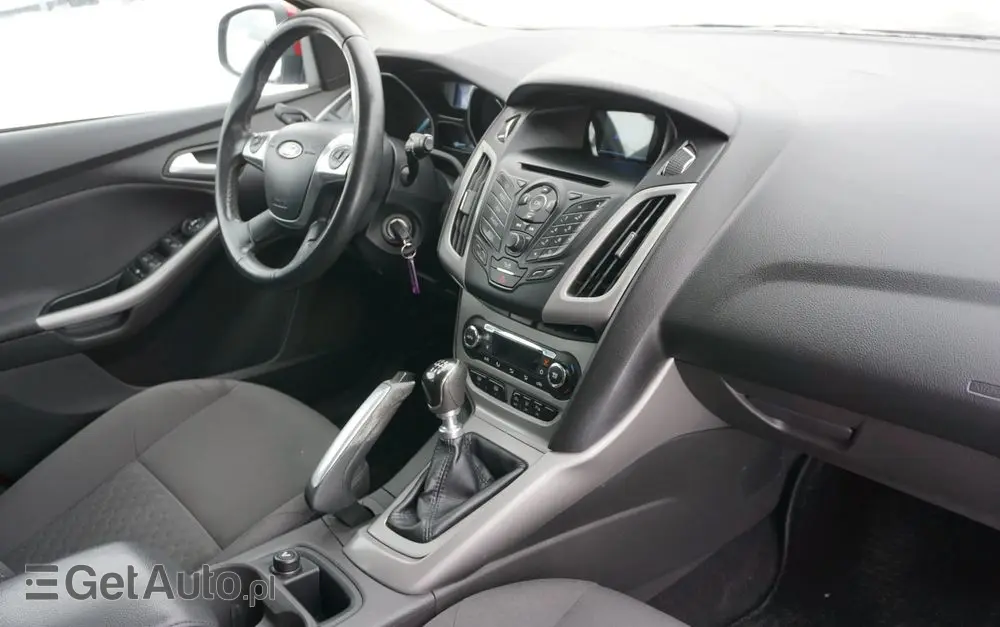 FORD Focus SW Ver-1-6-ecoboost-start--stopp--system-trend