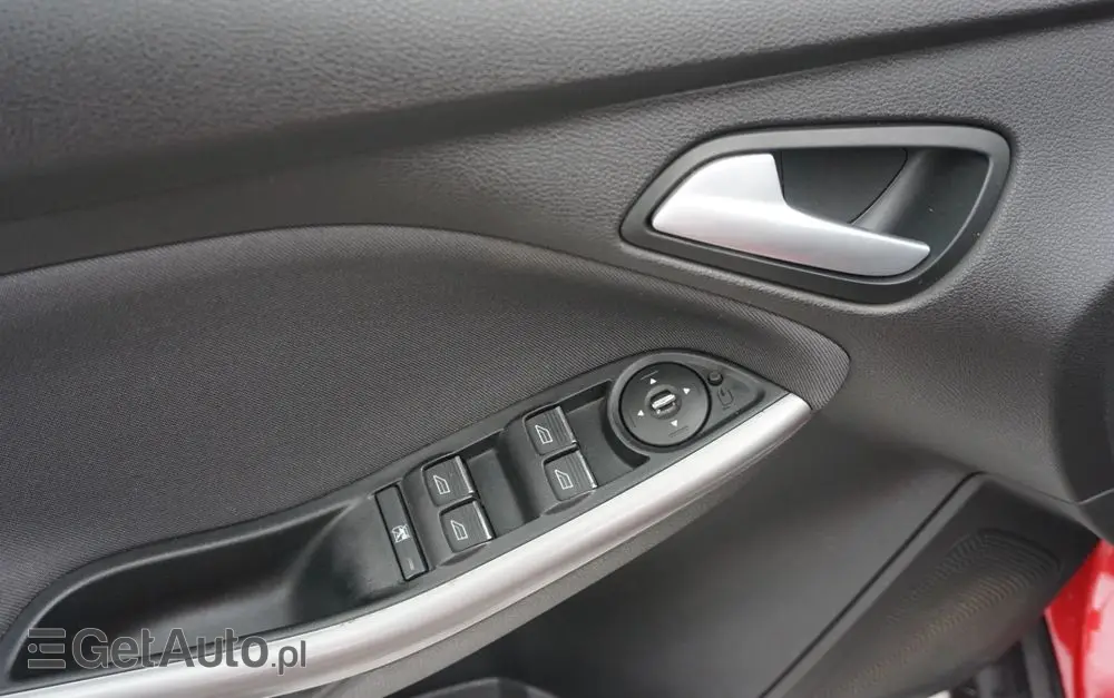 FORD Focus SW Ver-1-6-ecoboost-start--stopp--system-trend