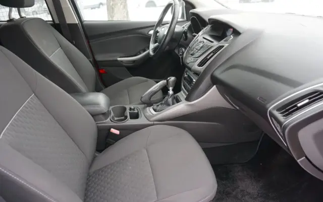 FORD Focus SW Ver-1-6-ecoboost-start--stopp--system-trend