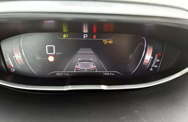 PEUGEOT 5008 