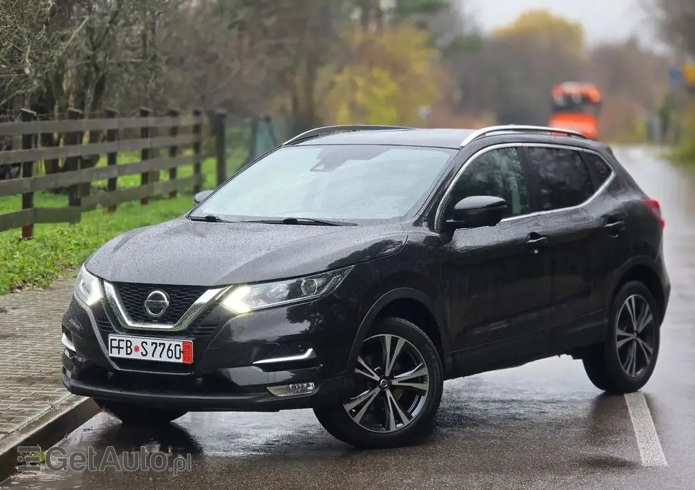 NISSAN Qashqai 1.3 DIG-T Tekna