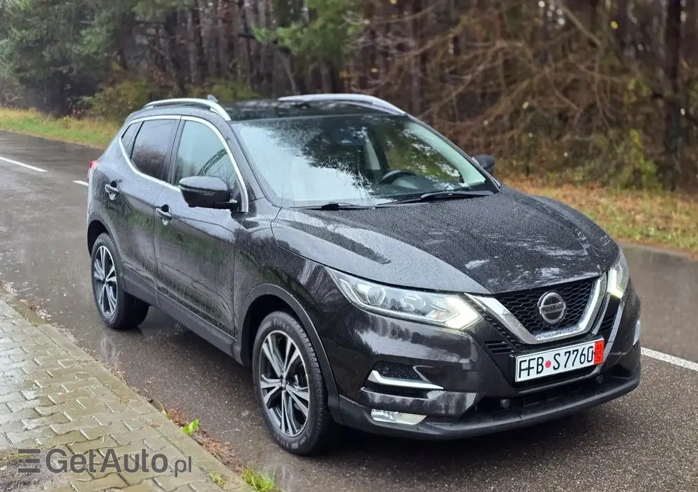 NISSAN Qashqai 1.3 DIG-T Tekna