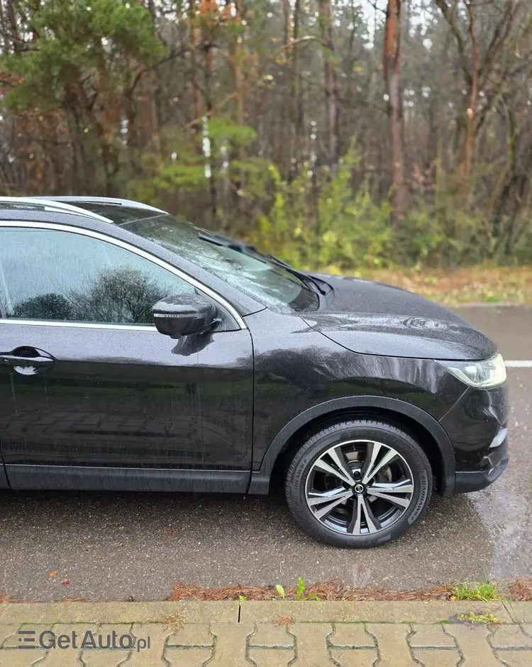 NISSAN Qashqai 1.3 DIG-T Tekna