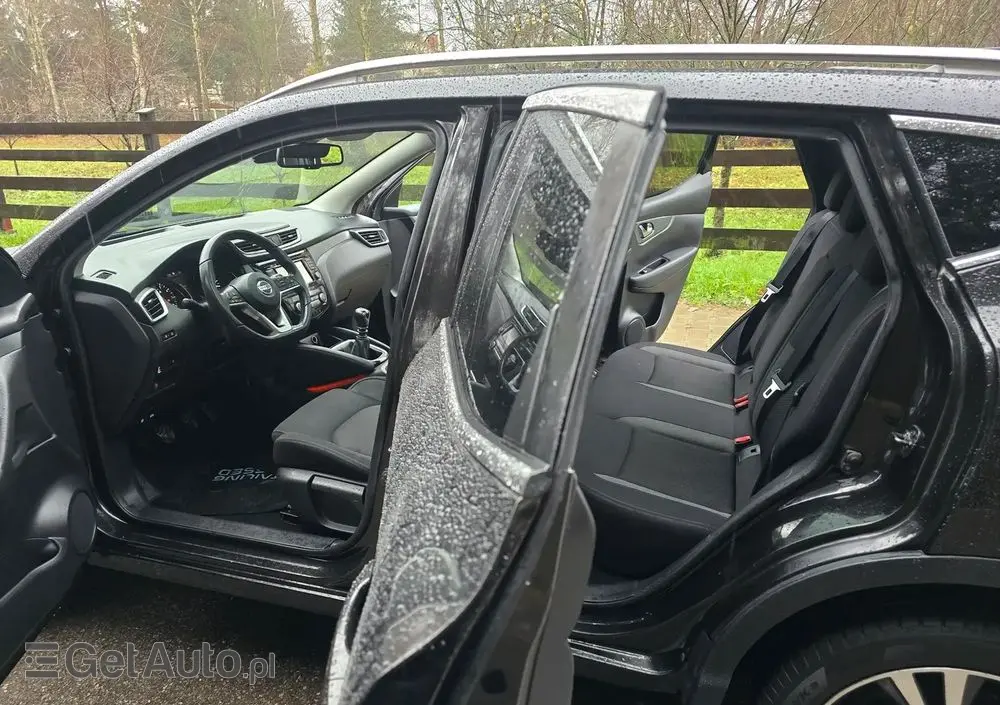 NISSAN Qashqai 1.3 DIG-T Tekna
