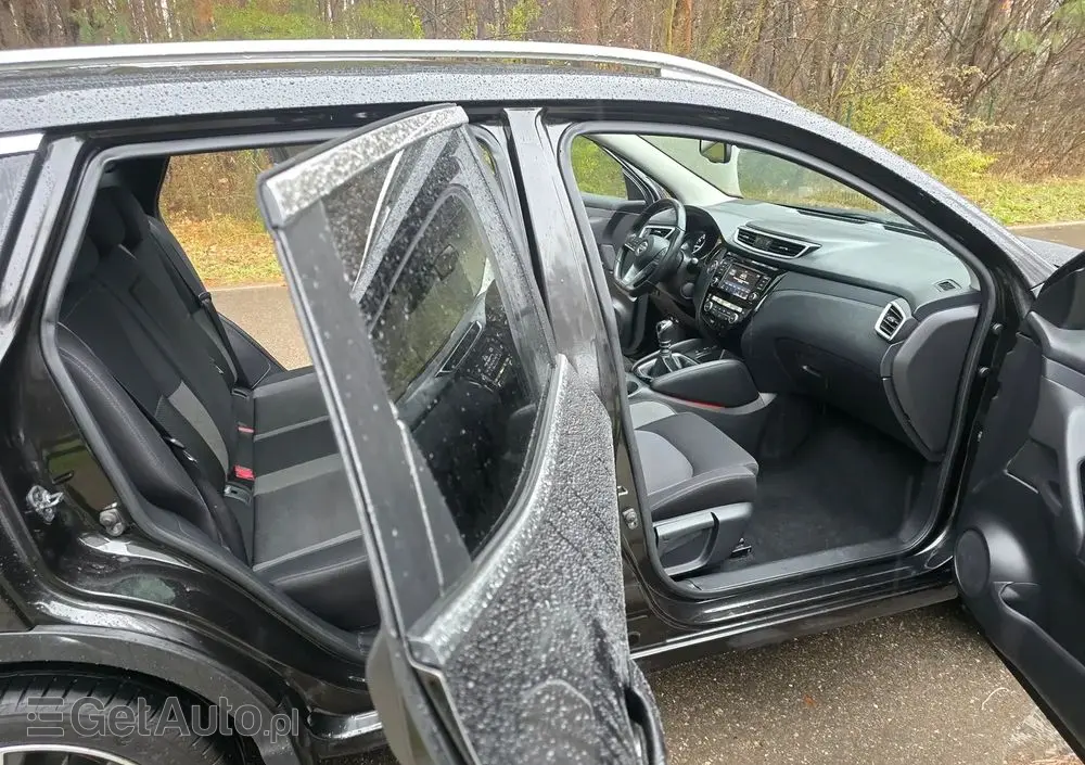NISSAN Qashqai 1.3 DIG-T Tekna