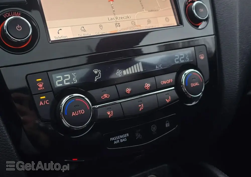 NISSAN Qashqai 1.3 DIG-T Tekna