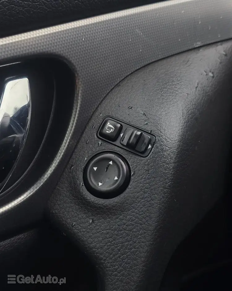 NISSAN Qashqai 1.3 DIG-T Tekna