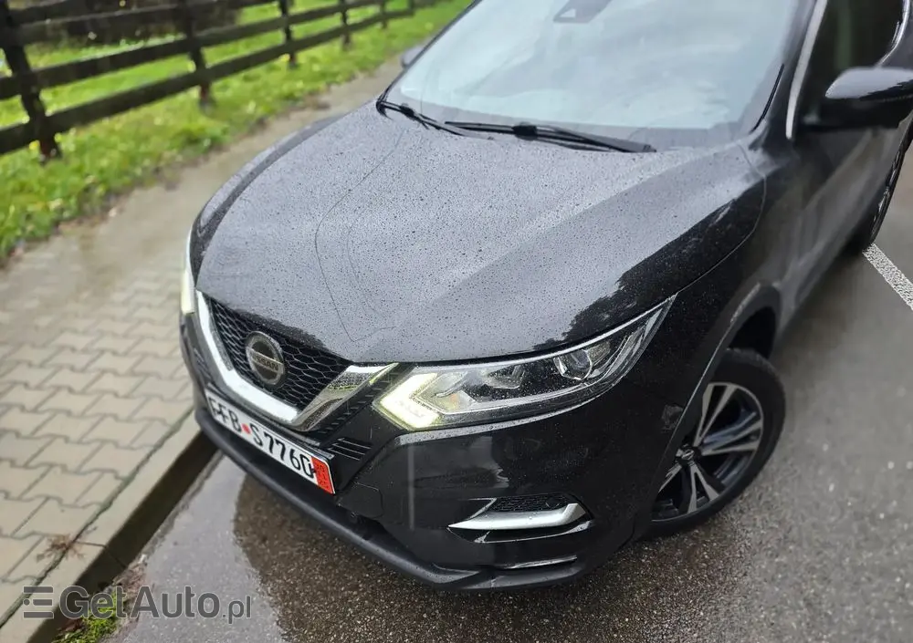 NISSAN Qashqai 1.3 DIG-T Tekna