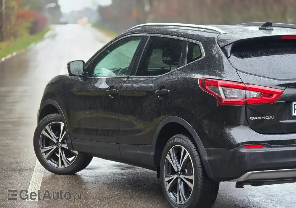 NISSAN Qashqai 1.3 DIG-T Tekna