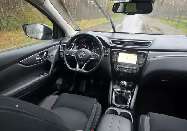 NISSAN Qashqai 1.3 DIG-T Tekna