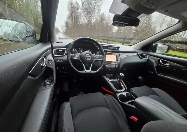 NISSAN Qashqai 1.3 DIG-T Tekna
