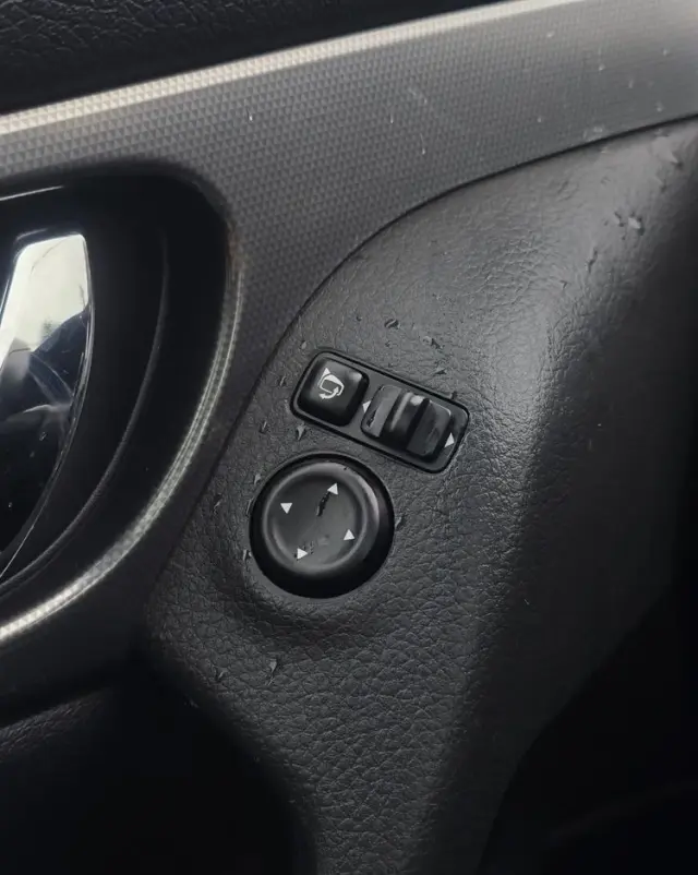 NISSAN Qashqai 1.3 DIG-T Tekna