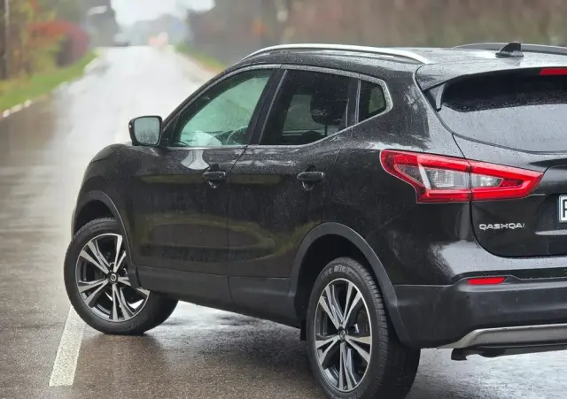 NISSAN Qashqai 1.3 DIG-T Tekna